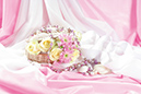 %_tempFileNameaksessuary-flowers-4565-white-rose-khrizantema-busy-rakushka-zhemchug%