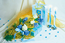 %_tempFileNameaksessuary-flowers-9589-mimoza-svechi-white-rose-podarok-paket-blue%